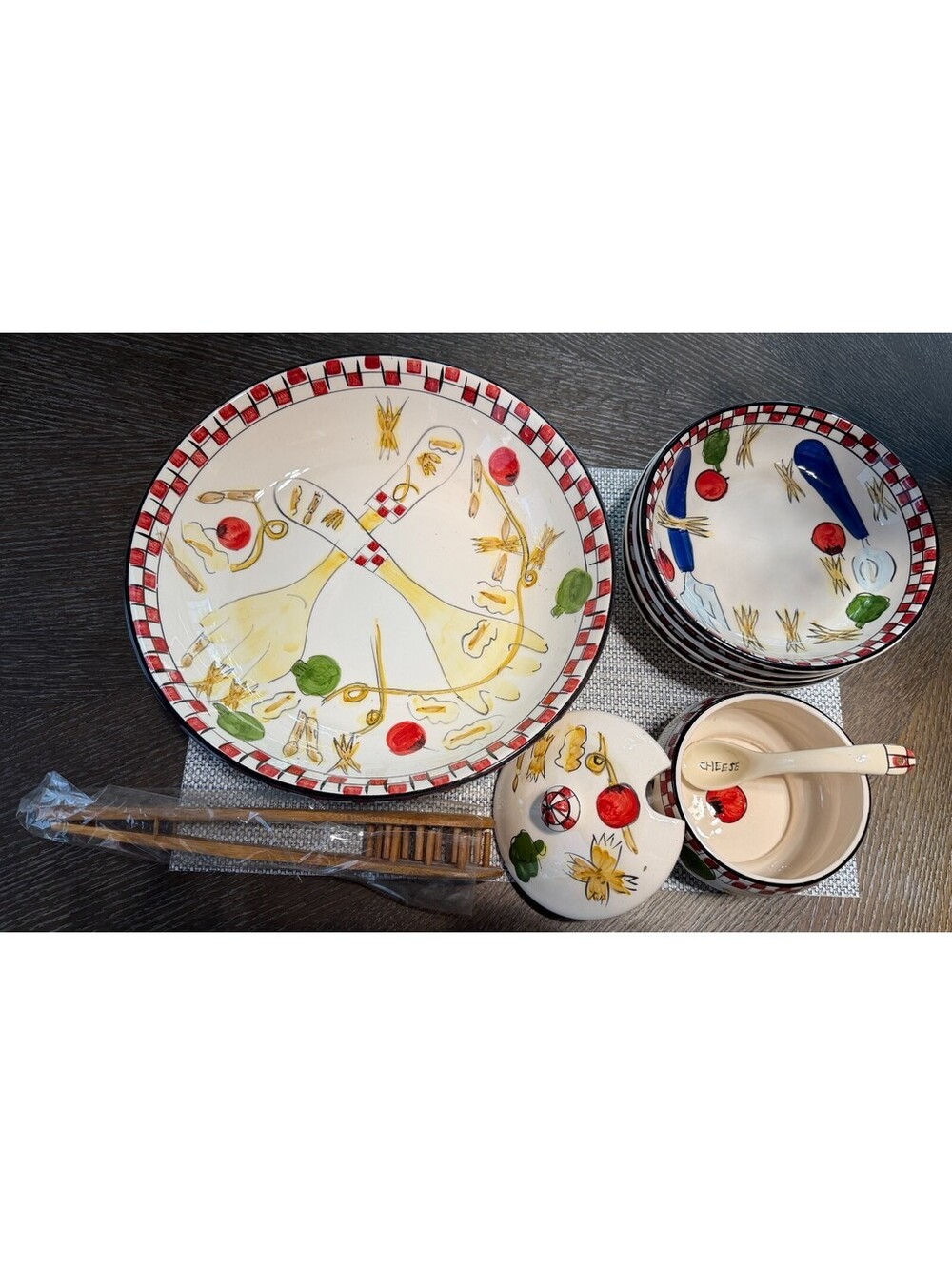 Vtg Tabletops Unlimited Kitchen Prep 101 Large Pasta Bowls Parmesan Cheese Pot